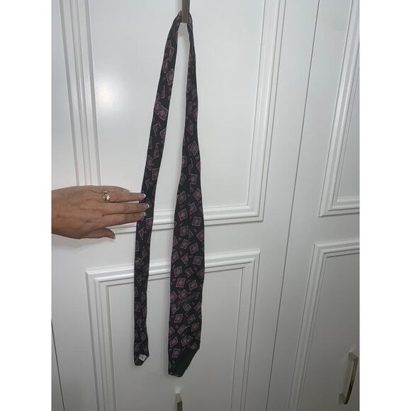 Andhurst Men's Designer Silk Tie Black with Red & Blue Geometric Pattern - Picture 5 of 5